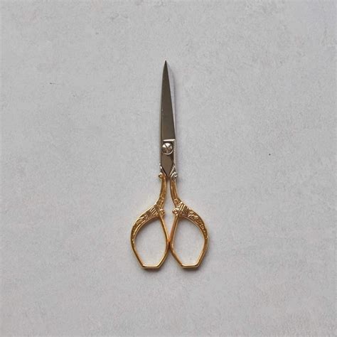 The Art of Precision: How Magical Gold Scissors Elevate Crafting